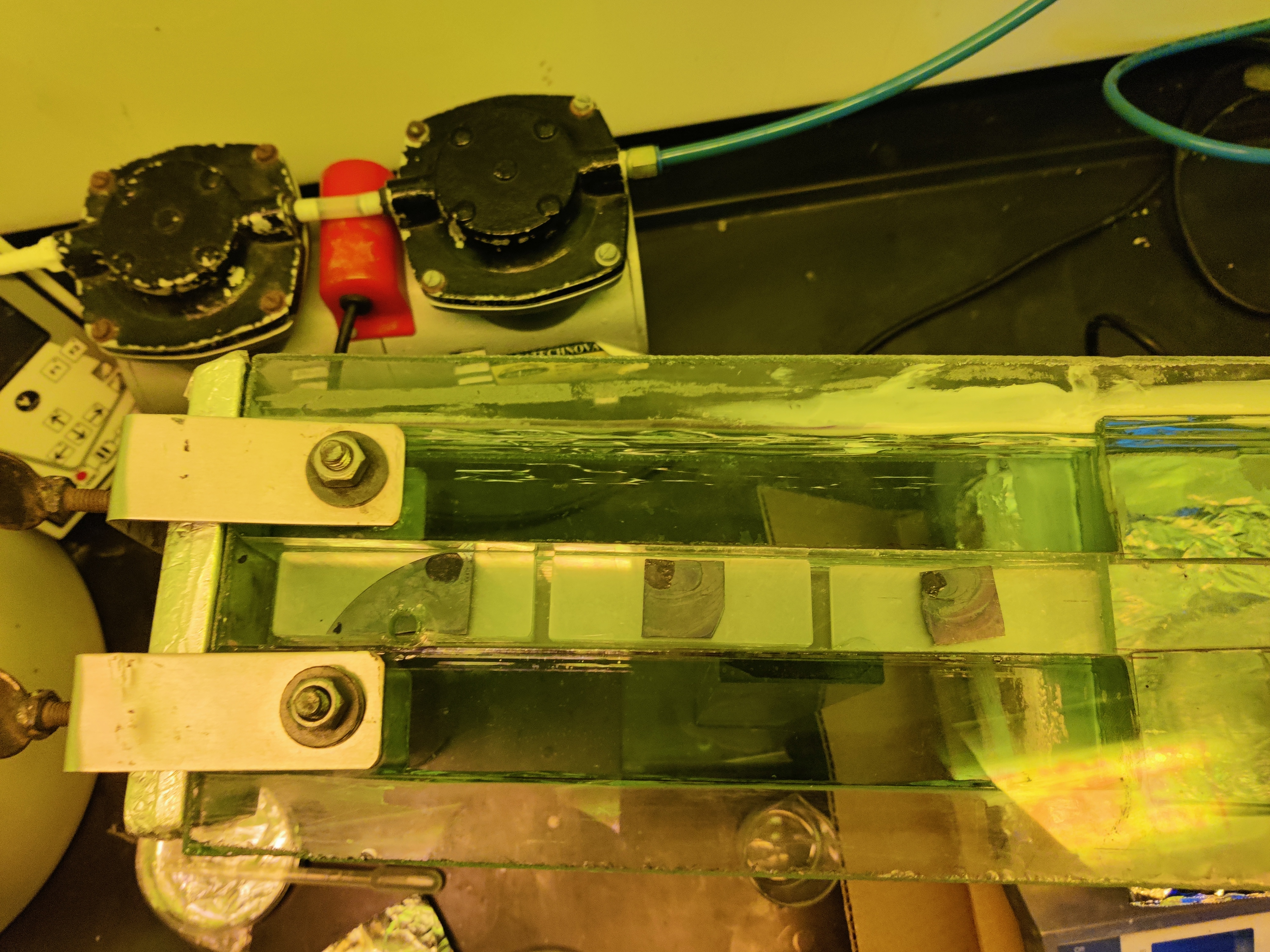 Silicon Wafers inside the apparatus after Drop Casting